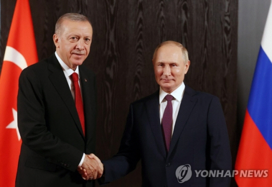 에르도안 튀르키예 대통령과 푸틴 러시아 대통령EPA 연합뉴스