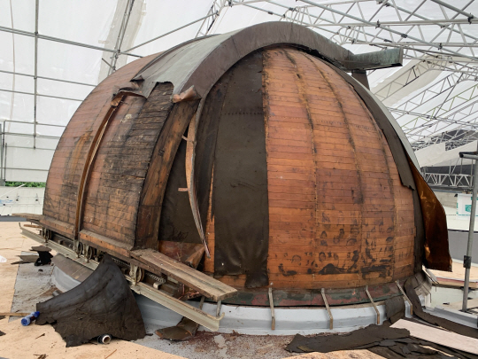 동판 덮개가 뜯겨나간 천문대 돔.  스타돔 천문대 페이스북 캡처