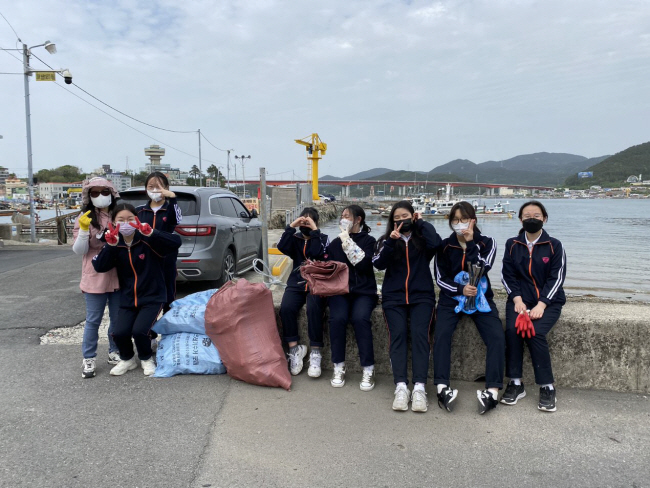 환경 지키고 나눔 실천… “유네스코 동아리서 세계시민 길러요”[선생님 선생님 우리 선생님]