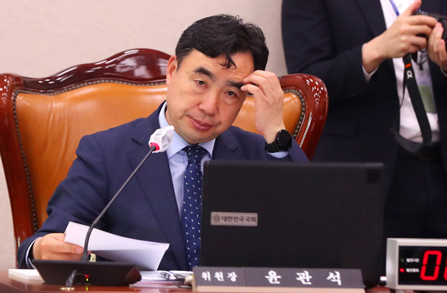 뉴시스