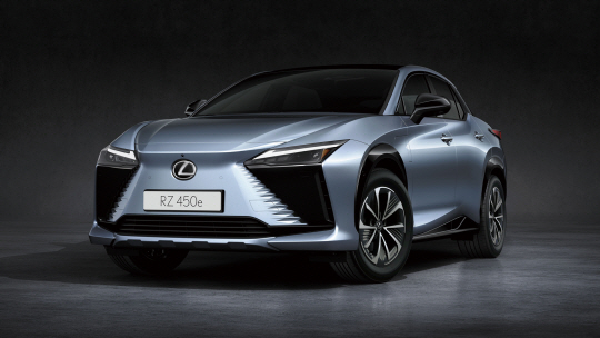 렉서스가 지난 5월 공개한 첫 순수 전기차 모델. 연합뉴스