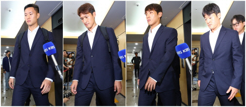 프로축구 울산 현대 소속 정승현(왼쪽부터), 박용우, 이명재, 이규성이 22일 한국프로축구연맹 상벌위원회에 출석하고 있다. 연합뉴스