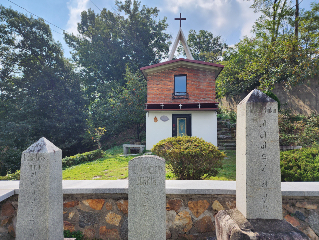 데이비드 해리슨, 윌리엄 전킨 등 개화기 선교사들이 잠들어 있는 전주 선교사 묘역. 류영모 목사는 작년 이곳을 방문했을 때 “그분들의 희생정신을 오늘의 한국 교회가 실천해야 신뢰를 다시 얻을 것”이라고 했다. 장재선 전임기자