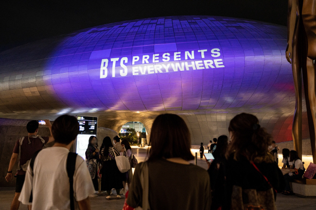 지난 6월 12∼25일 서울 동대문디자인플라자(DDP)에서 열린 ‘방탄소년단(BTS) 데뷔 10주년 페스타’.