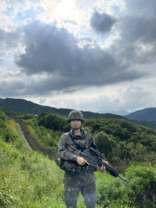육군 강원 인제 12사단 일반전초(GOP) 중대장 원가연 대위.