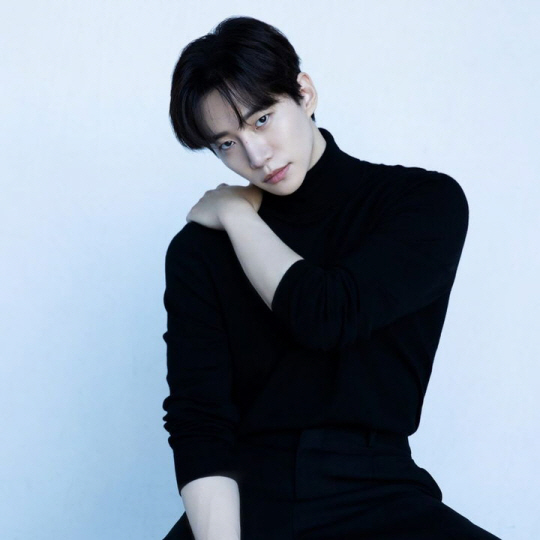 가수 겸 배우 이준호