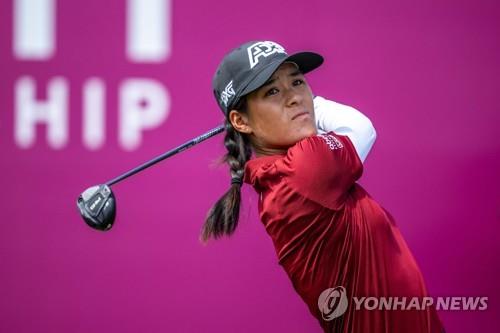 셀린 부티에의 티샷.[AFP=연합뉴스]