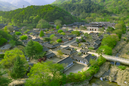 국내 최대 사극 촬영장인 문경세재 오픈세트장. 문경시청 제공