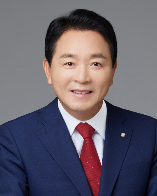 국회 국방위원회 소속인 성일종 의원.