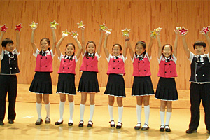 반짝반짝 빛나던 우리들의 합창… 혼자 아닌 함께였던 추억의 힘[보고싶습니다]