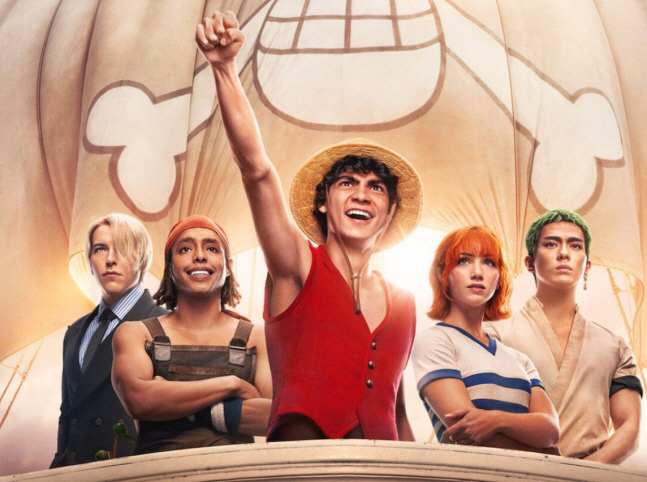 만화를 실사로… ‘1900억원’ 역대 최대 제작비 투입한 시각효과 ‘엄지척’[리뷰톡]