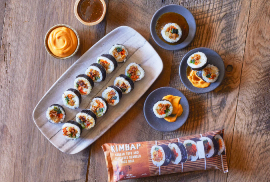 미국서 선풍적인 인기를 끌고 있는 ‘트레이더 조스’ 김밥. 트레이더 조스 홈페이지 캡처