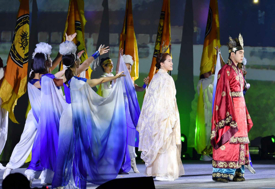 지난해 열린 한성백제문화제 개박식 장면. 송파구청 제공