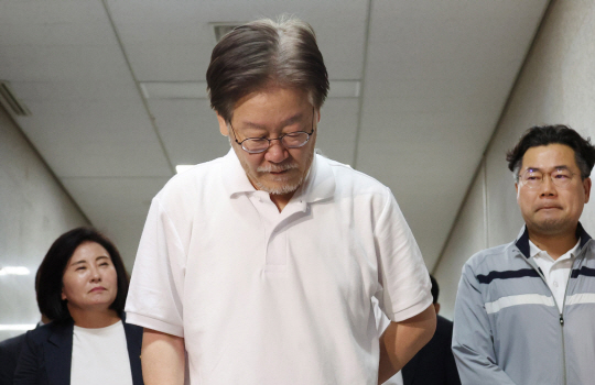 뉴시스