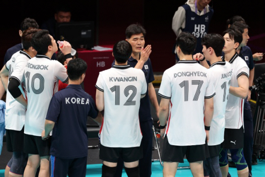 2022 항저우아시안게임에 출전한 남자배구 대표팀. 뉴시스