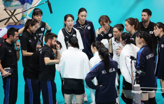2022 항저우아시안게임에 출전한 여자배구 대표팀. 뉴시스