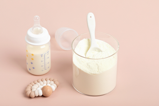 분유와 젖병. 기사와 직접 관련 없음. 게티이미지뱅크