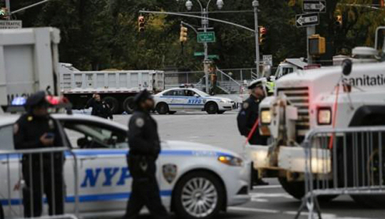 사건 현장의 뉴욕 경찰. AFP 연합뉴스 자료사진