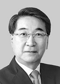 신현윤 연세대 명예교수, 한국경쟁포럼 회장