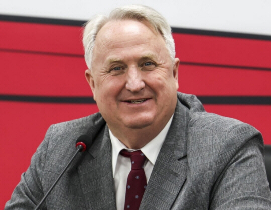 인요한 국민의힘 혁신위원장이 9일 서울 여의도 국민의힘 중앙당사에서 열린 국민과 함께 혁신위원회 제5차 전체회의에서 발언하고 있다. 뉴시스