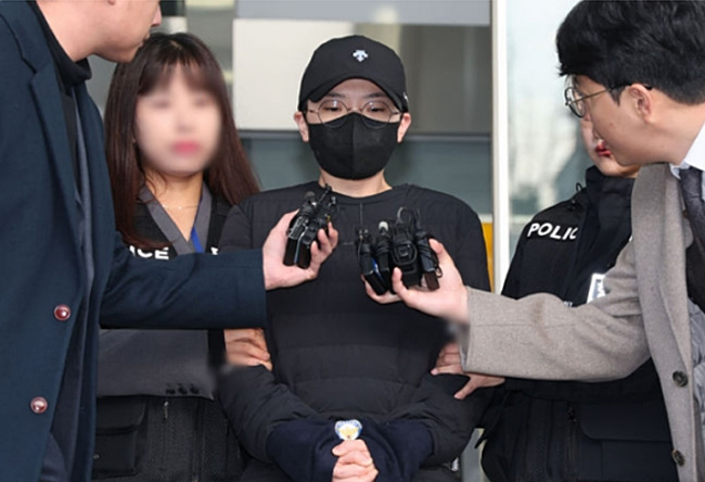 뉴시스