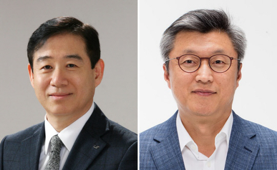 오재석(왼쪽) 신임 LS일렉트릭 전력CIC 최고운영책임자(COO) 사장과 신재호 신임 LS엠트론 대표이사 사장. LS그룹 제공