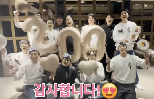 누적 관객 200만 명 돌파한 영화 ‘노량’