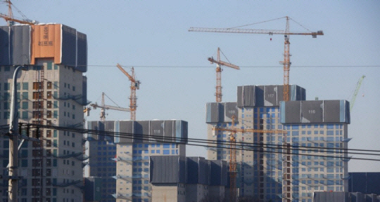 수도권 한 아파트 건설현장. 연합뉴스