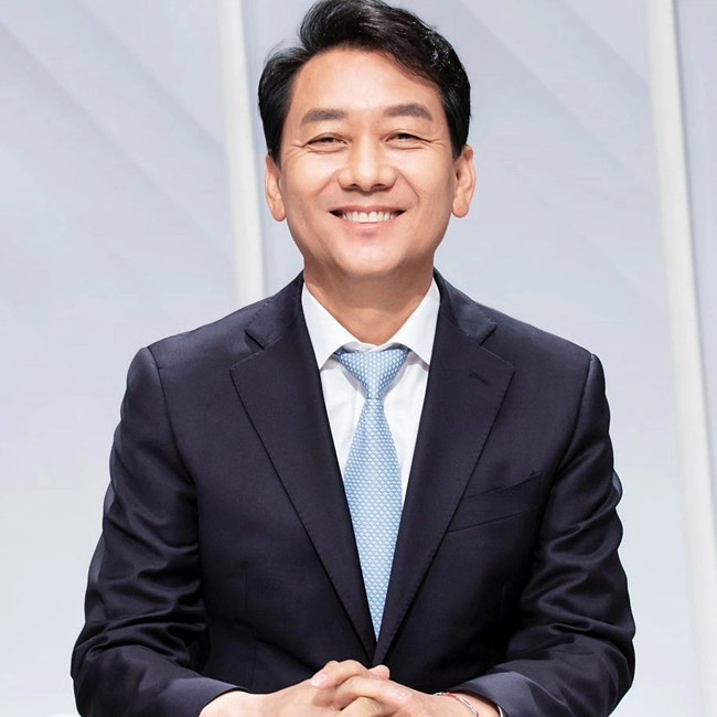 정치권 내 대표적인 ‘친노(친노무현)’ 인사인 이광재 전 국회 사무총장. 이 전 총장 페이스북 캡처
