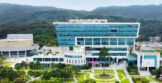 경기 이천시청사 전경. 이천시청 제공