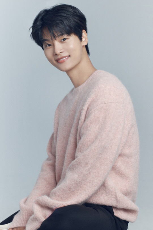 배우 차학연
