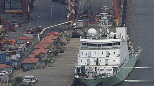 2023년 10월 스리랑카 콜롬보항에 정박중인 중국 해양조사선 스옌 6호. AP 연합뉴스