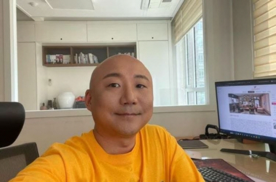 웹툰 작가 주호민