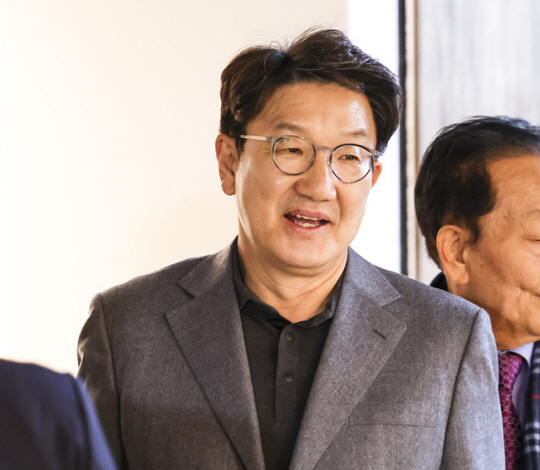 뉴시스
