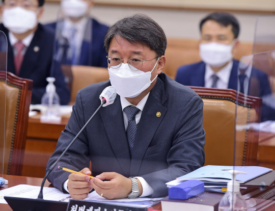 김정원 신임 헌법재판소 사무처장. 뉴시스