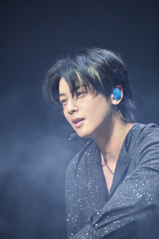 가수 겸 배우 차은우