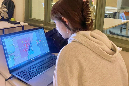 지진 데이터 분석하는 이스탄불공과대(ITU) 김익환 교수 연구팀. 연합뉴스