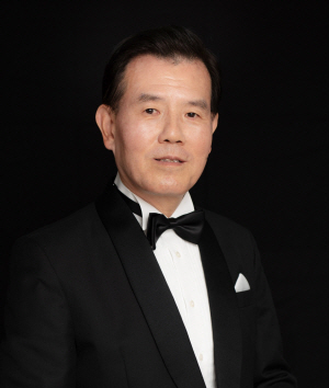 정성엽 전 해군 정훈공보실장. 대한민국 군가기념사업회 상임이사