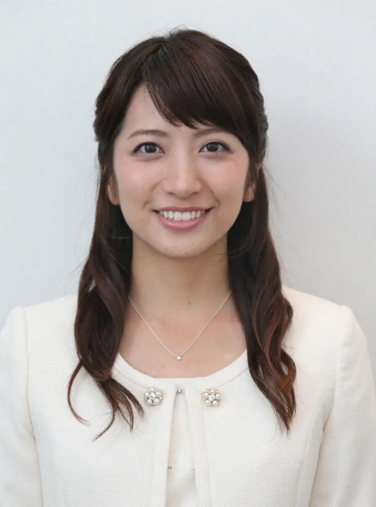 사사자키 리나 전 아나운서. 스포니치 캡처