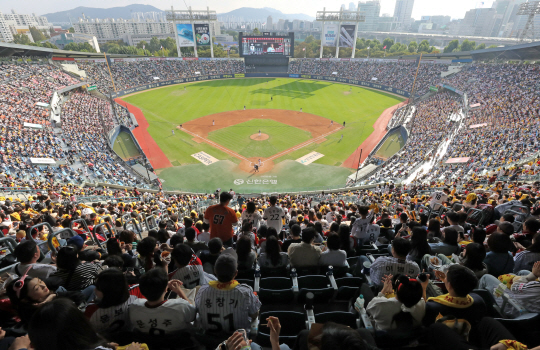 서울 잠실야구장 전경.뉴시스