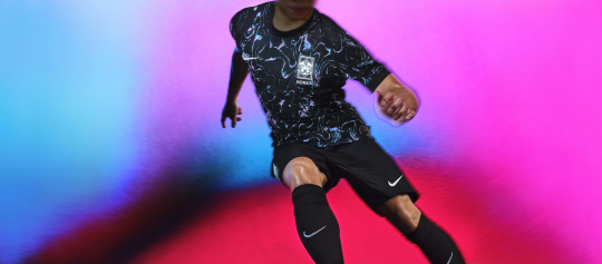 나이키의 한국 축구대표팀 원정 유니폼. 나이키 제공