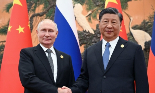 푸틴과 시진핑. EPA 연합뉴스 자료사진