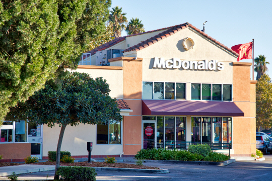 캘리포니아의 맥도날드 매장. 게티이미지뱅크