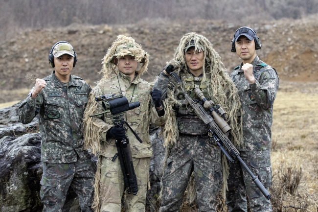 장필성(왼쪽부터) 상사, 임기현 중사, 박대운 상사, 이태곤 원사 모습. 육군 제공