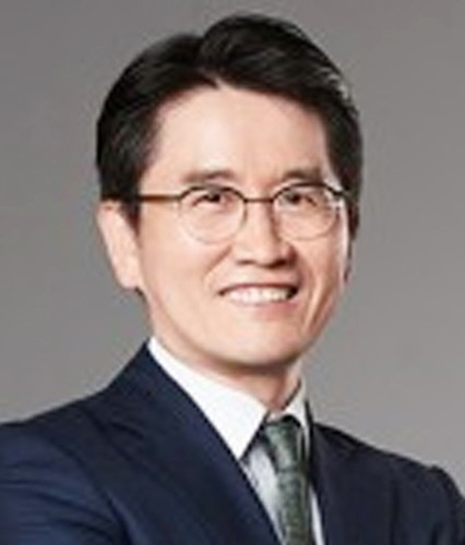 윤석열 대통령이 26일 고위공직자범죄수사처장 최종 후보자에 오동운 법무법인 금성 변호사를 지명했다. 대통령실 제공. 뉴시스