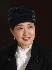 김율희 동화 작가.