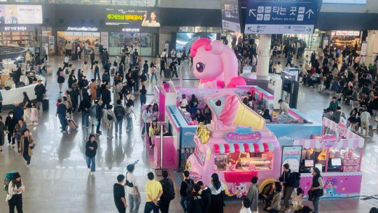 부산역 2층 맞이방 ‘티니핑 인 부산’. 코레일유통 제공