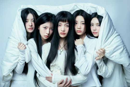 신인 걸그룹 아일릿, 빌리프랩 페이스북 캡처