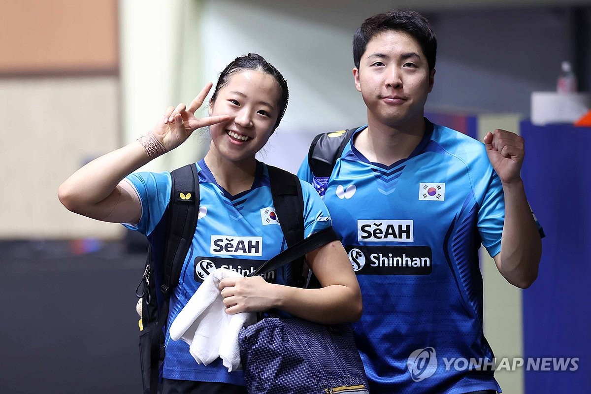 포즈 취하는 임종훈-신유빈[연합뉴스 자료사진]