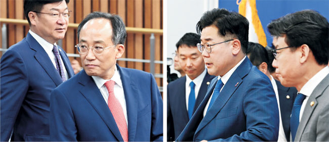 더불어민주당이 28일 제21대 국회 마지막 본회의에서 ‘채 상병 특검법’ 재의결을 시도할 것으로 전망되는 가운데, 추경호 국민의힘 원내대표가 이날 오전 국회에서 열린 원내대책회의에 참석하기 위해 회의장으로 들어오고 있다. 오른쪽 사진은 박찬대 민주당 원내대표가 같은 날 열린 원내대책회의에서 자리에 앉는 모습.  곽성호 기자